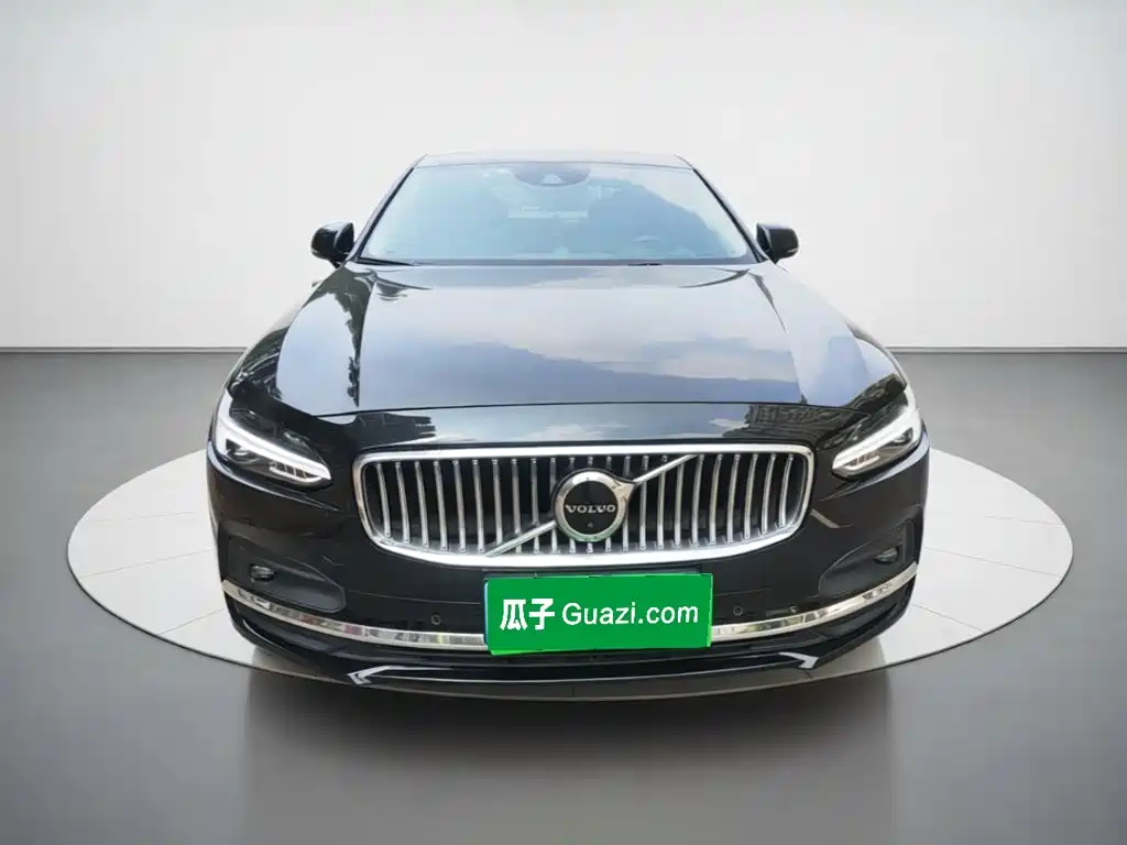 Volvo S90 — миниатюра 2