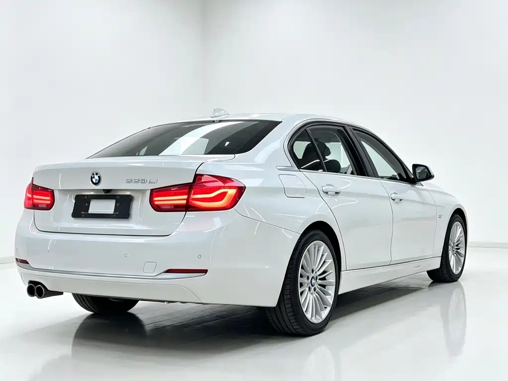 BMW 3 Series — миниатюра 8