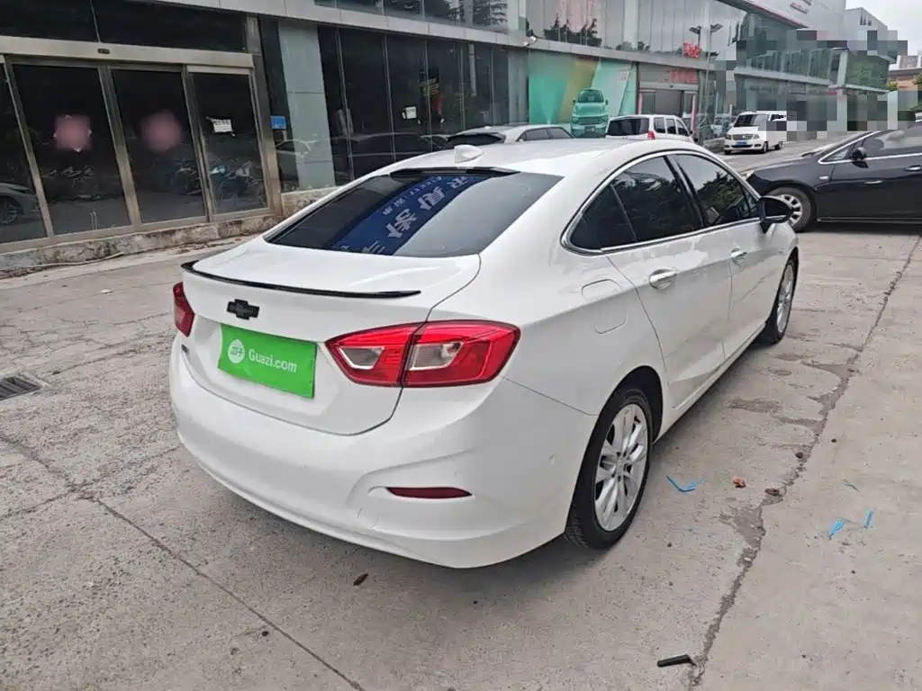 Chevrolet Cruze — миниатюра 7