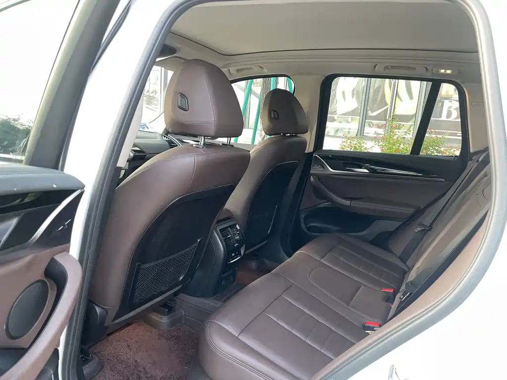 BMW X3 — миниатюра 7