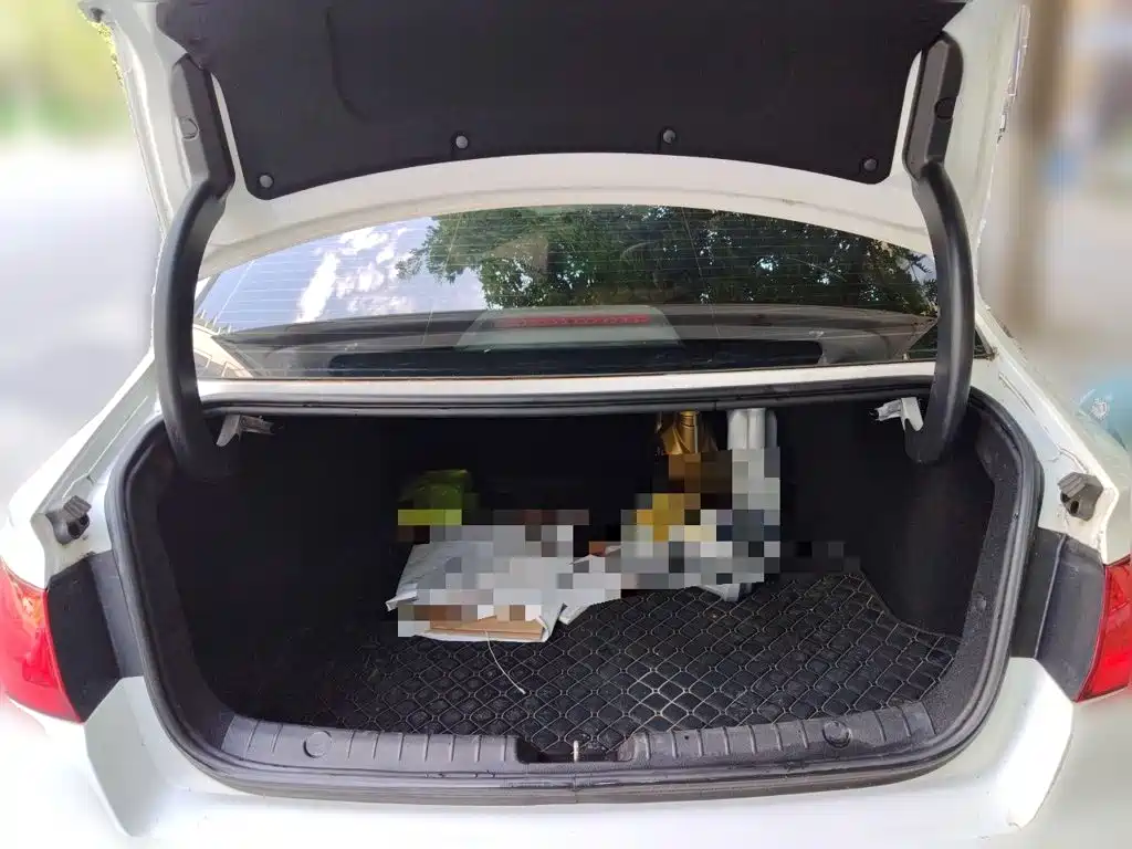 Geely Emgrand GL — миниатюра 10