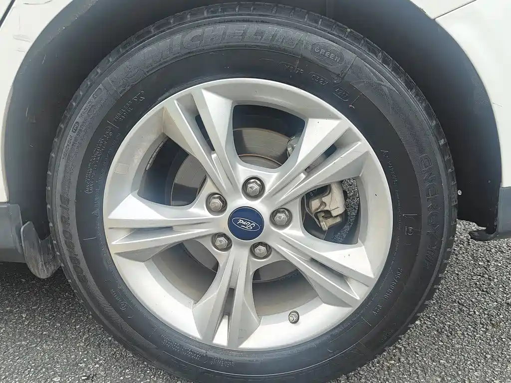 Ford Focus — миниатюра 11