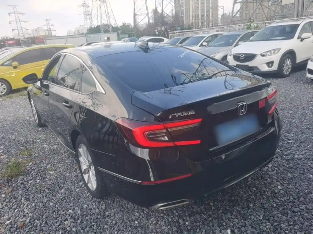 Honda Accord — миниатюра 5