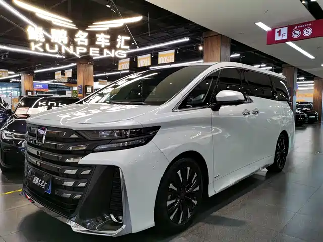 TOYOTA WILFA 2025