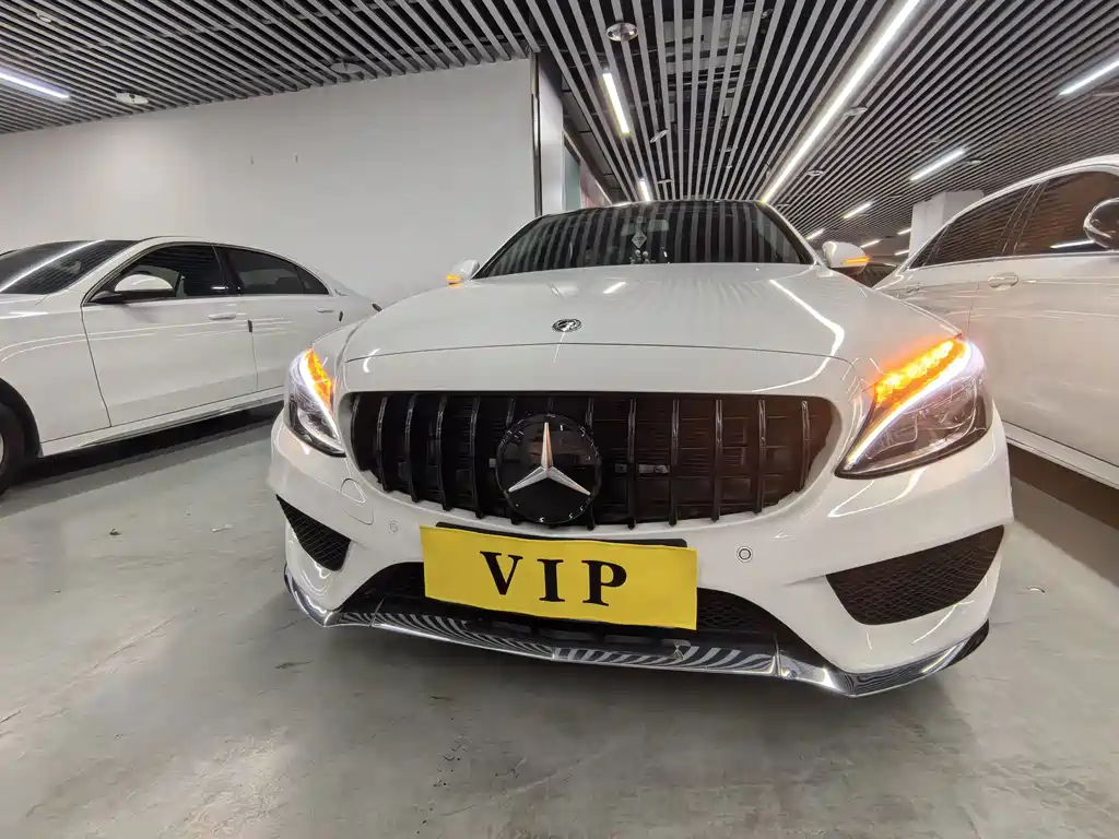 Mercedes-Benz C-Class — миниатюра 2
