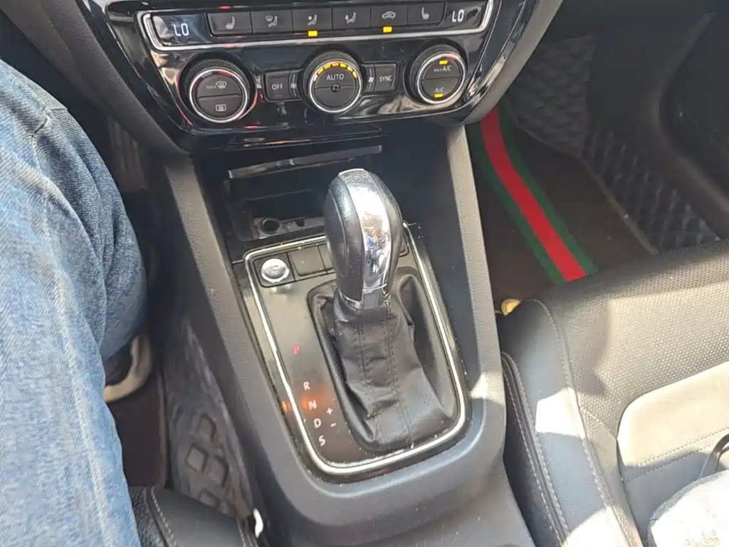 Volkswagen Sagitar — миниатюра 19