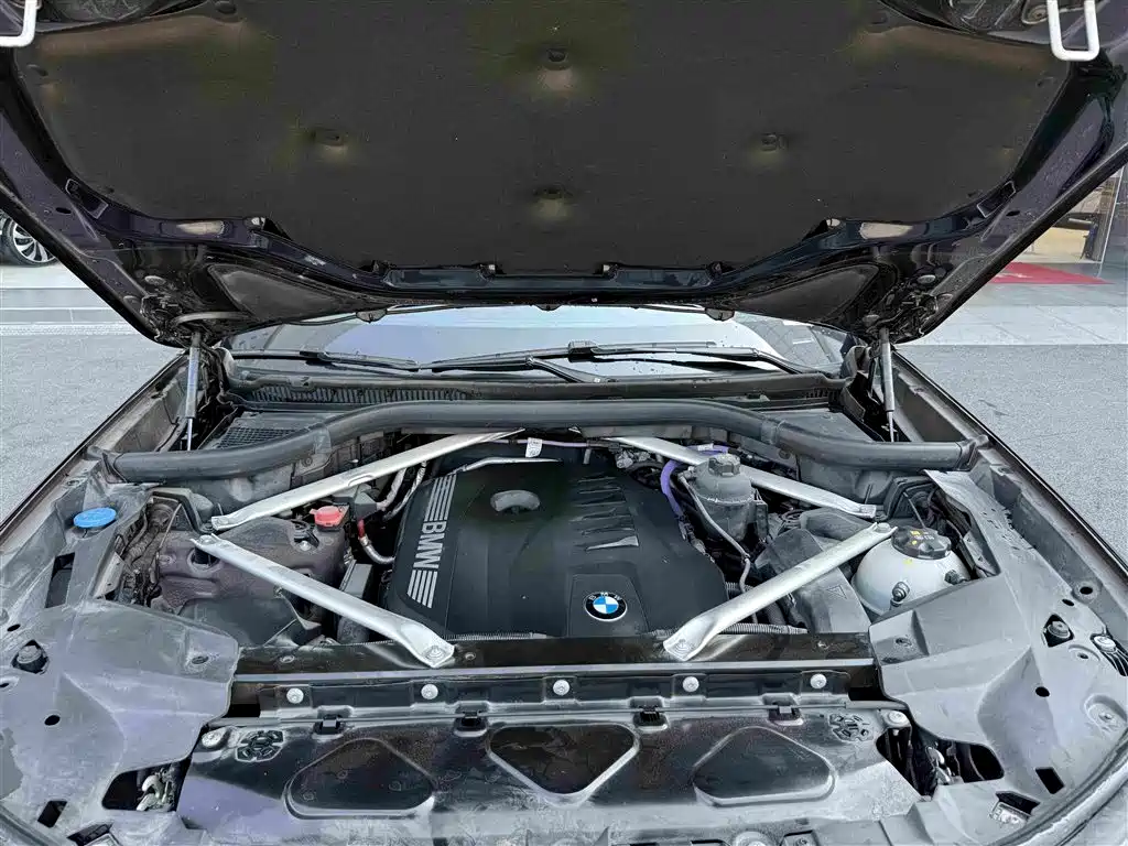 BMW X7 — миниатюра 14