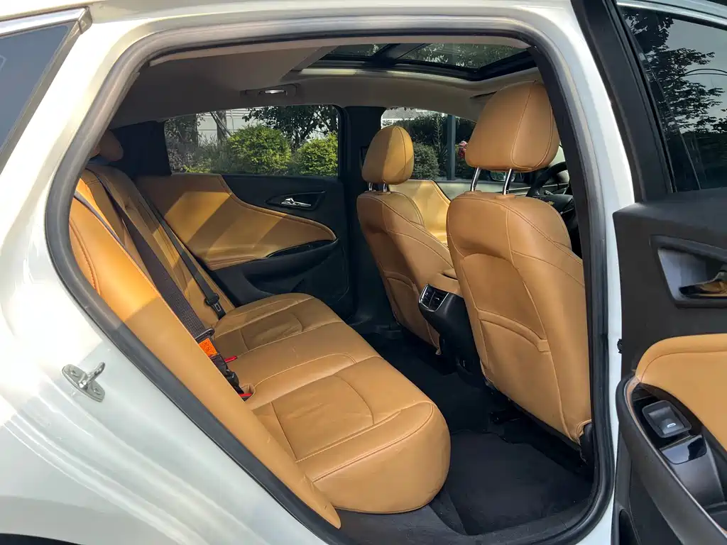 Chevrolet Malibu XL — миниатюра 15