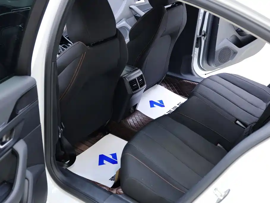Peugeot 508 — миниатюра 30