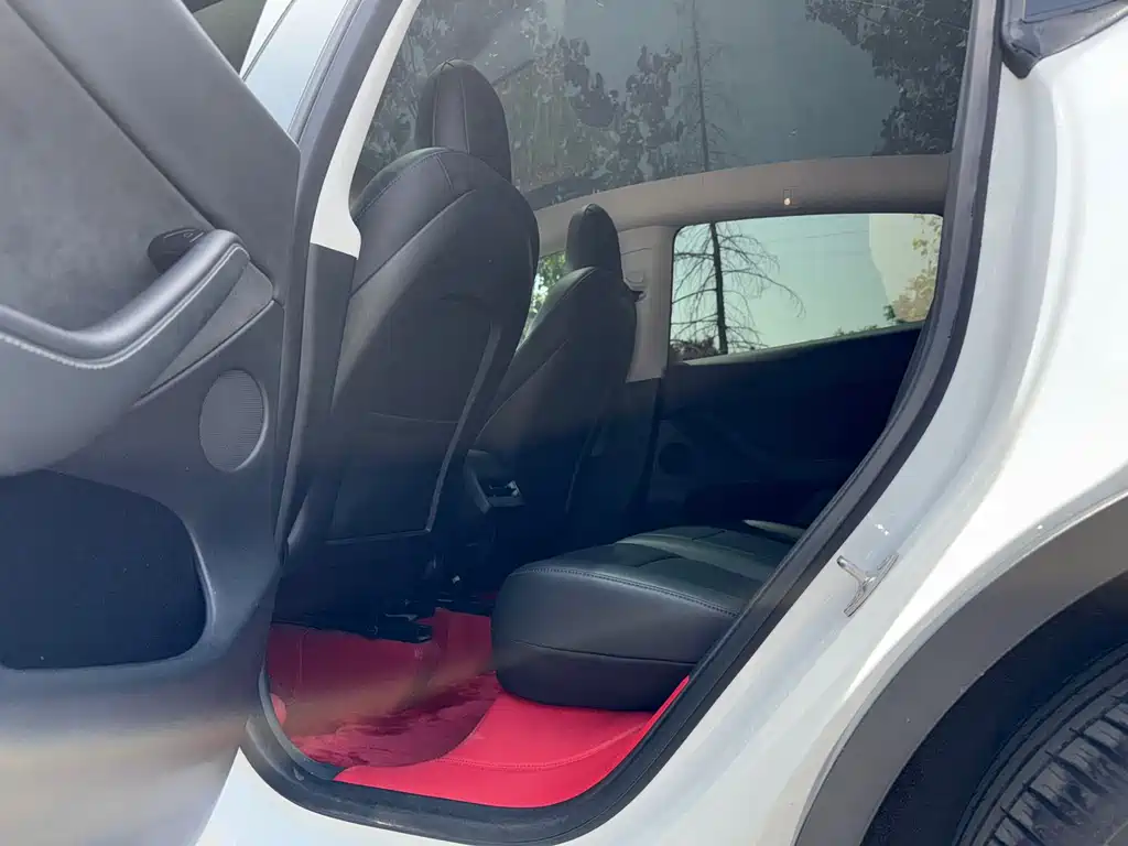 Tesla Model Y 2021 3D7