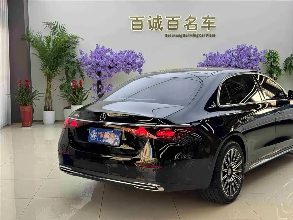 Mercedes-Benz E-Class E 2025 E 300 L Fashion