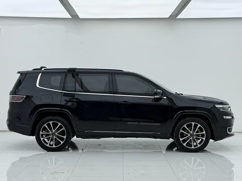 JEEP GRAND COMMANDER