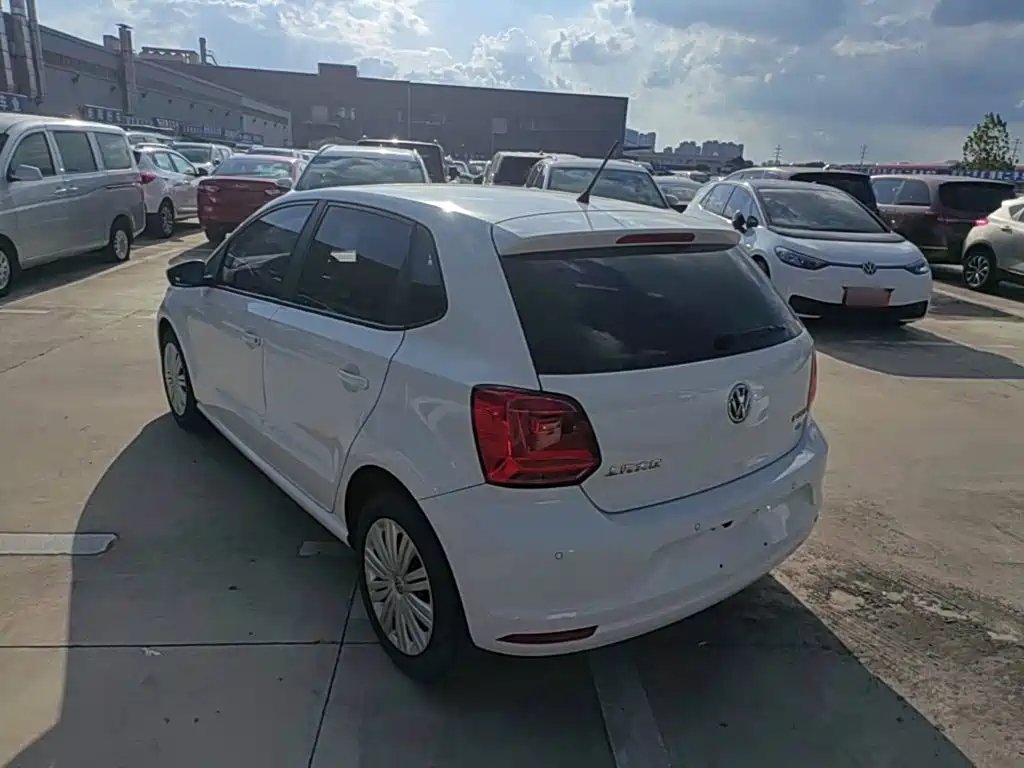 Volkswagen Polo — миниатюра 5