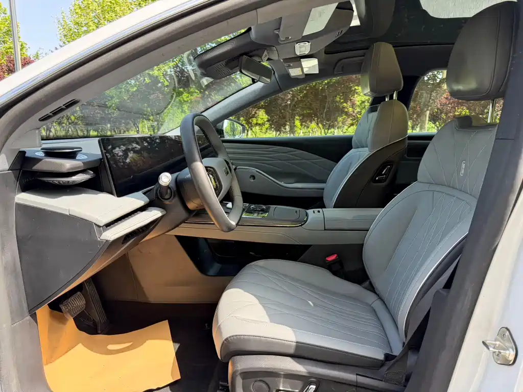 Geely Galaxy Galaxy E8 E8 2025 575km Smart Drive