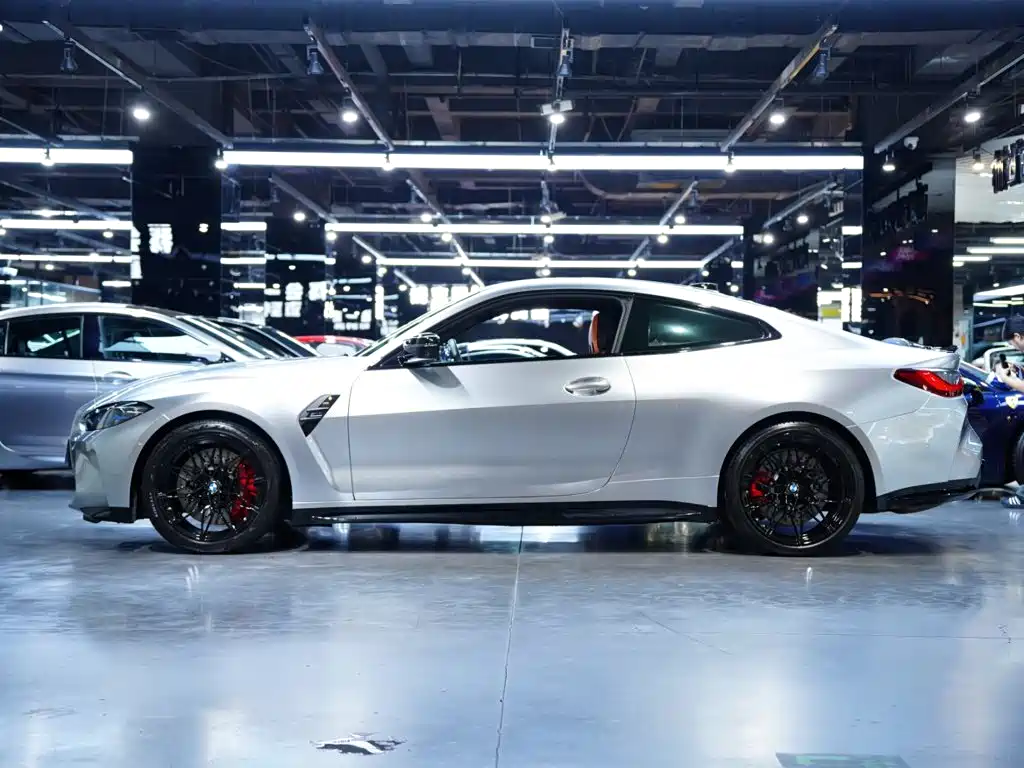 BMW M4 — миниатюра 23
