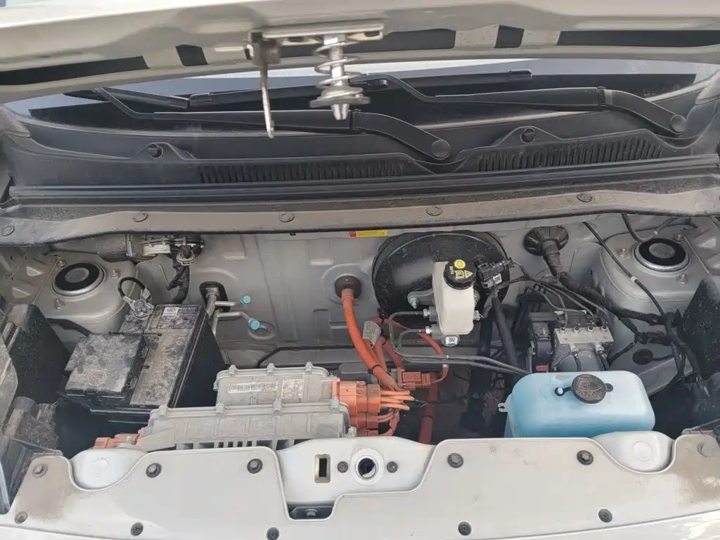 Wuling MINIEV — миниатюра 16