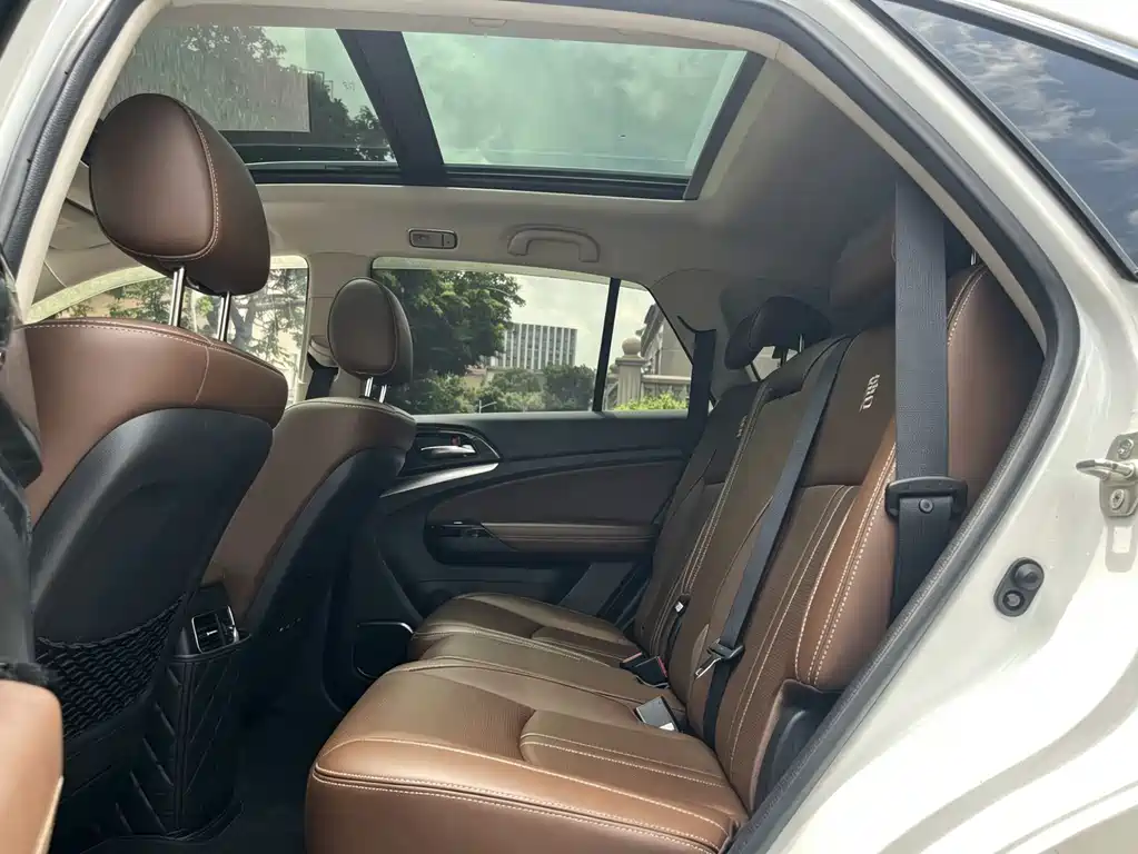 BYD Tang New Energy — миниатюра 10