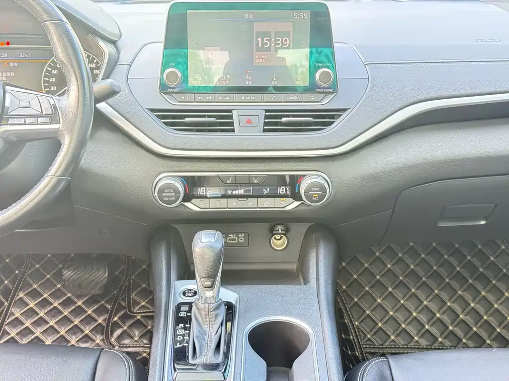 Nissan Teana — миниатюра 17