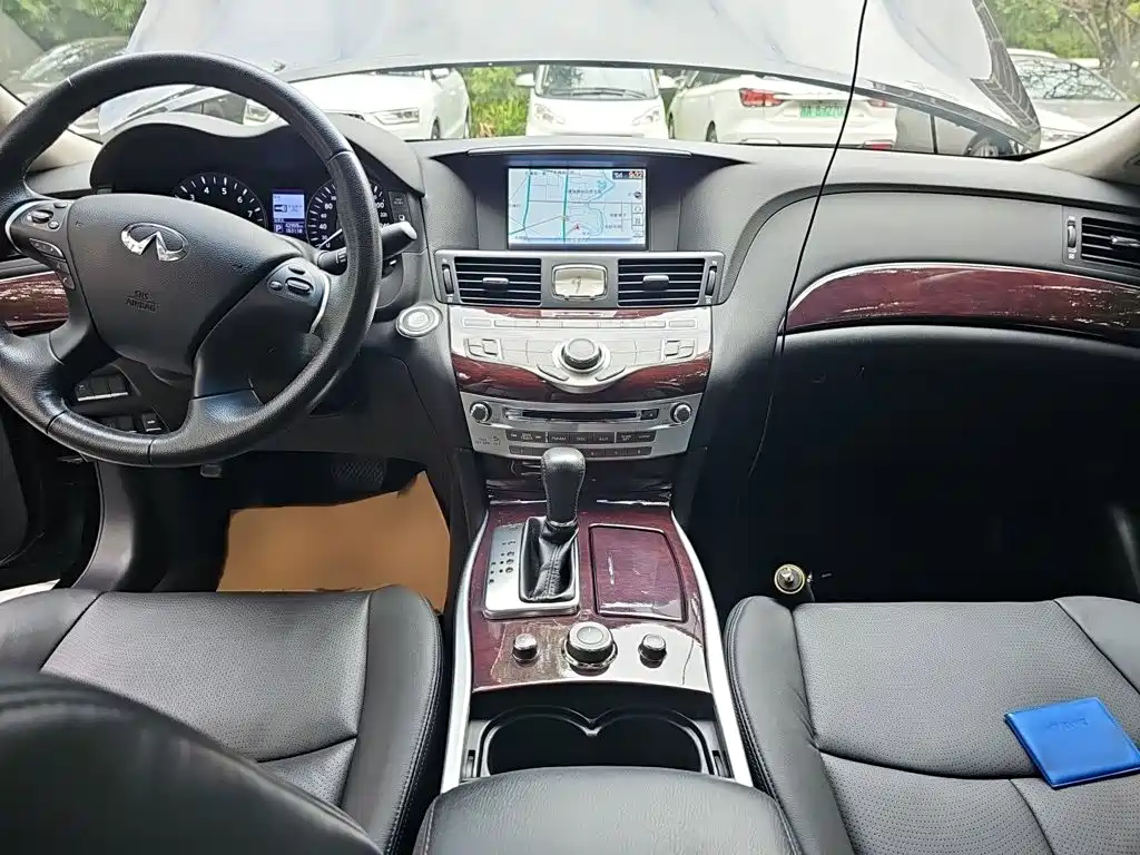 Infiniti Q70 — миниатюра 13