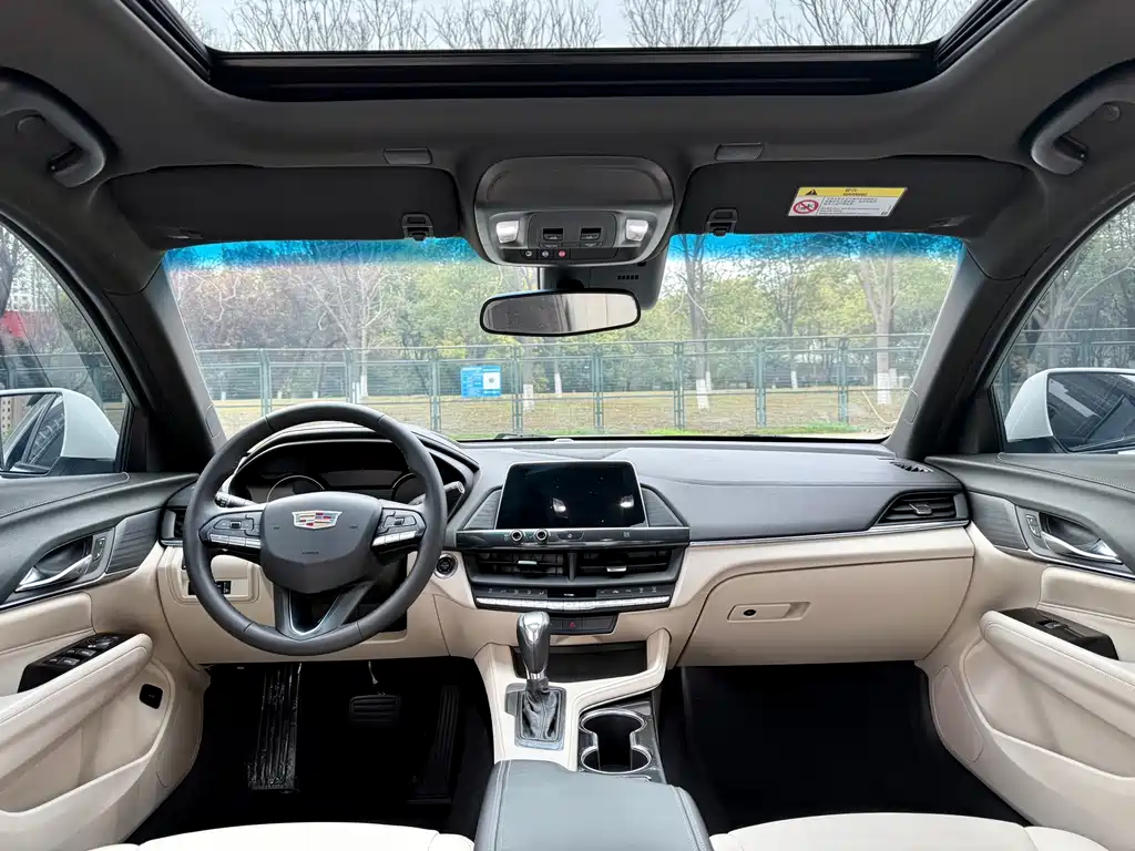 Cadillac CT4 — миниатюра 5