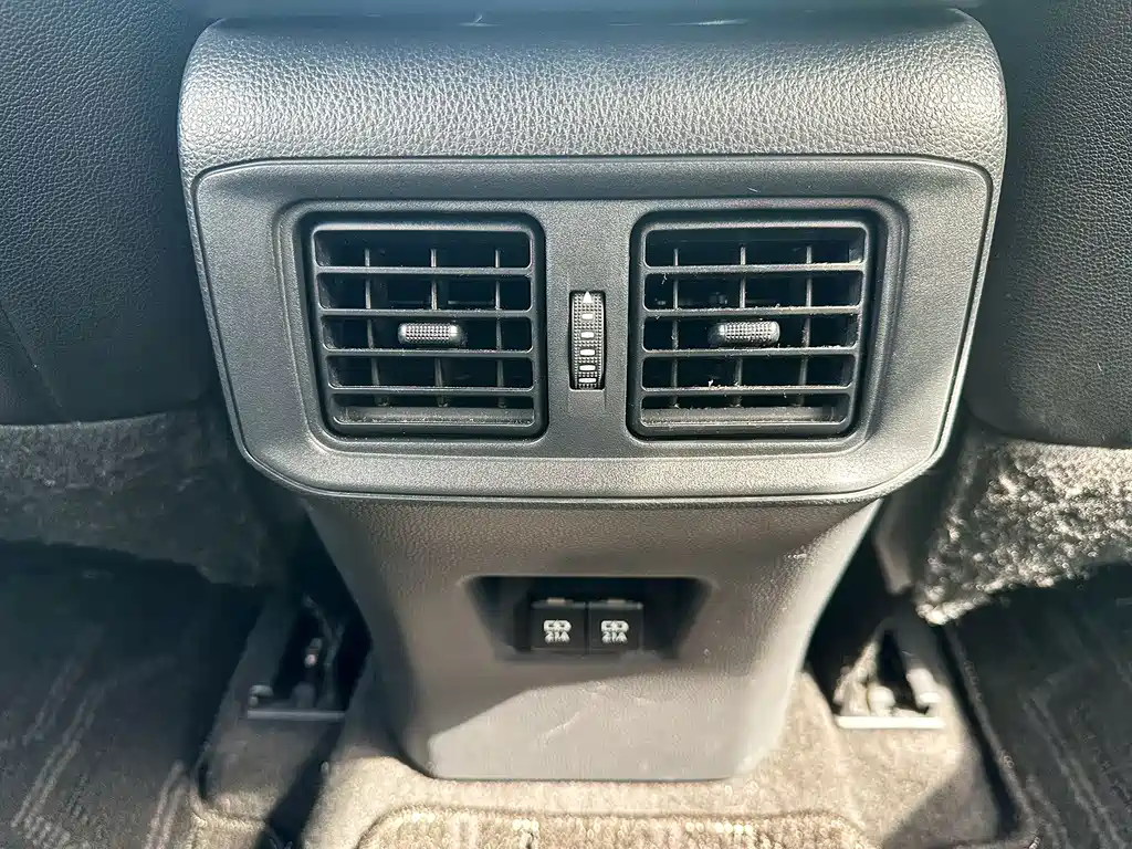 Toyota RAV4 — миниатюра 20