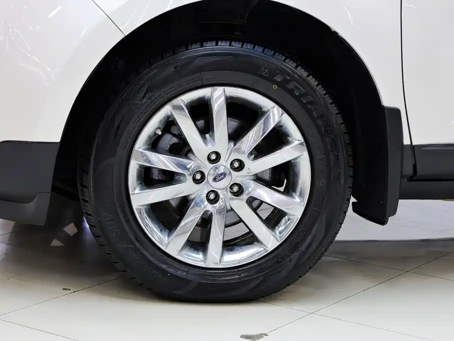 Ford Edge (Import) — миниатюра 13