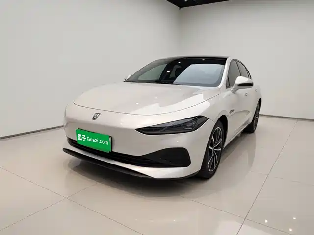 Roewe D7