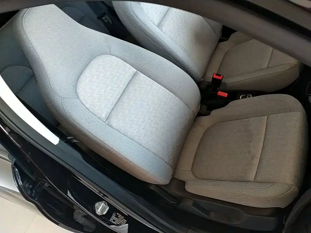 Leapmotor Leapmotor T03 — миниатюра 25