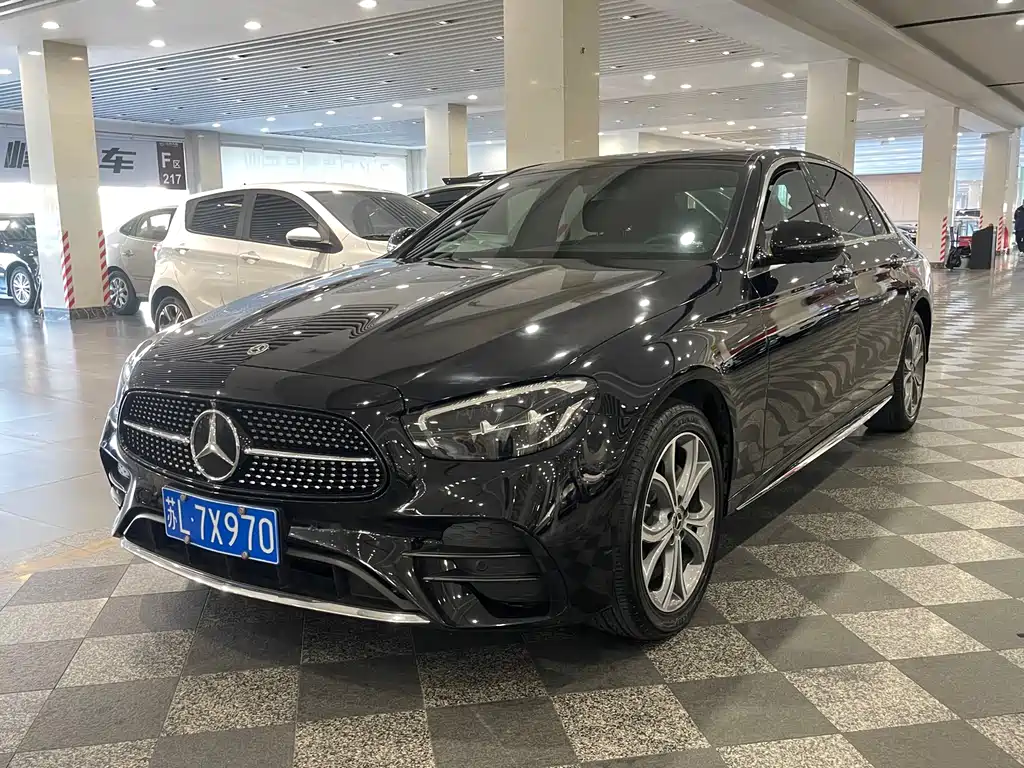 Mercedes-Benz E-Class 2023