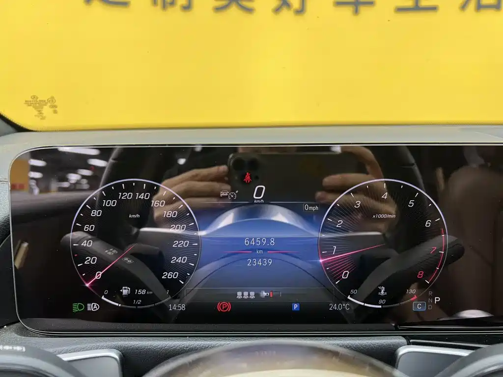 Mercedes-Benz GLB — миниатюра 25