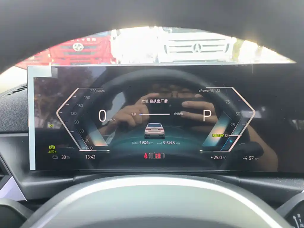 BMW i3 — миниатюра 12