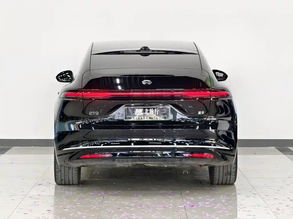 NIO NIO ET9