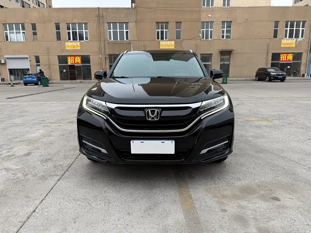 HONDA UR V