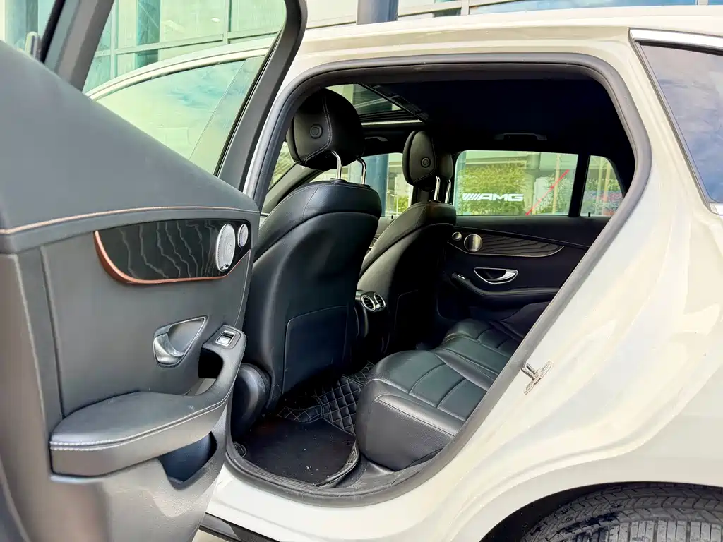 Mercedes-Benz EQC — миниатюра 5