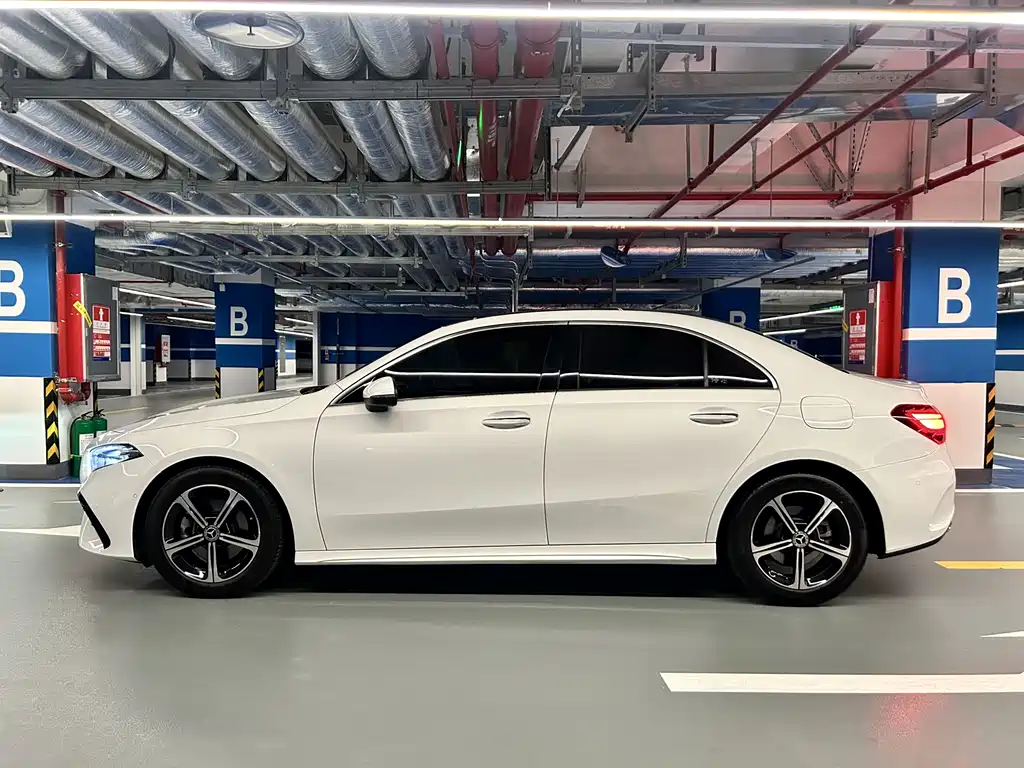 MERCEDES-BENZ A CLASS
