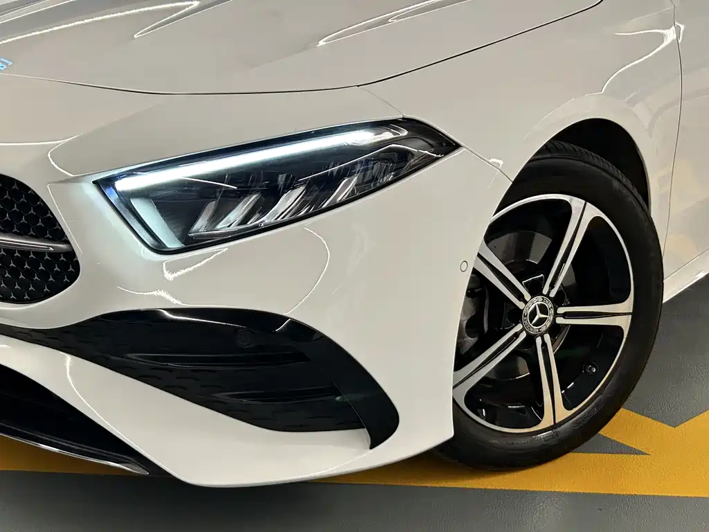 MERCEDES-BENZ A CLASS