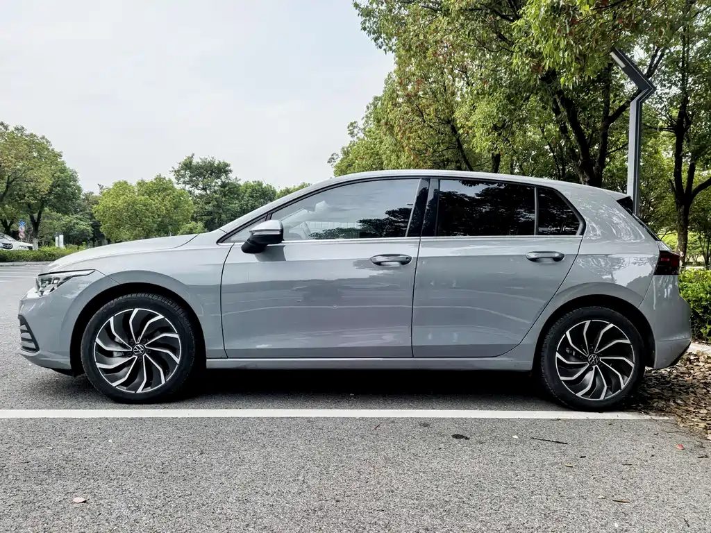 Volkswagen Golf — миниатюра 3