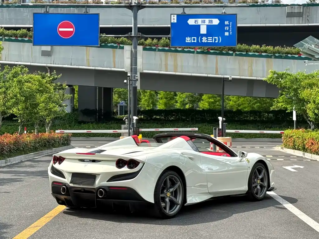 Ferrari F8 2020 Spider 3.9T V8