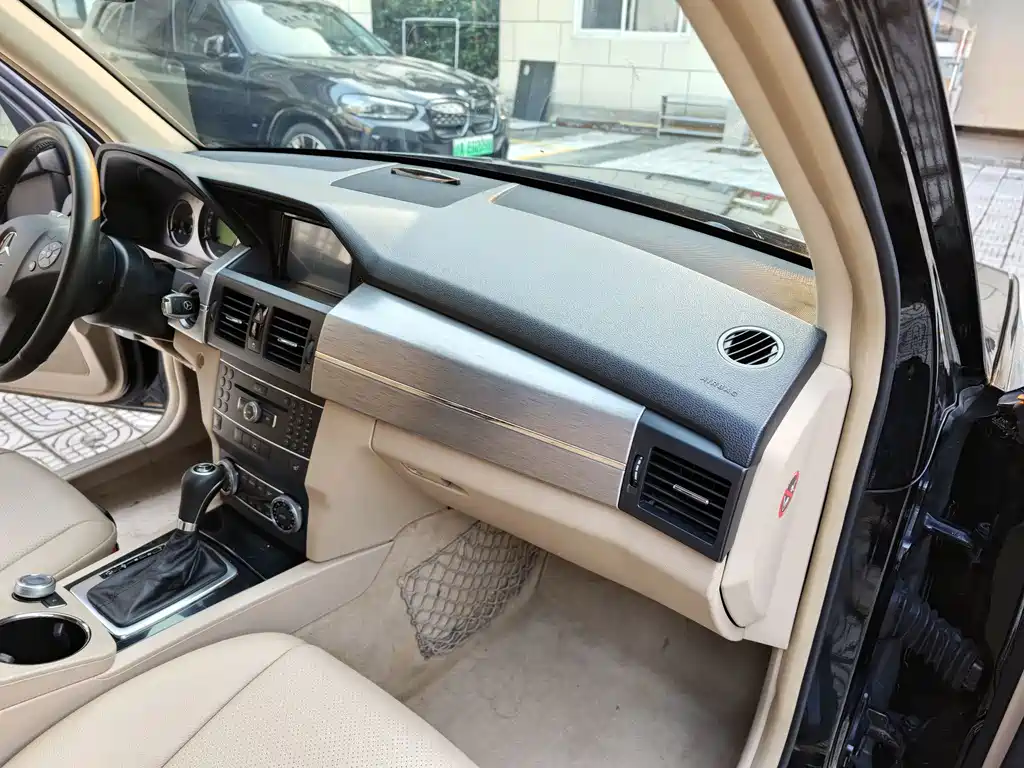 Mercedes-Benz GLK-Class — миниатюра 10