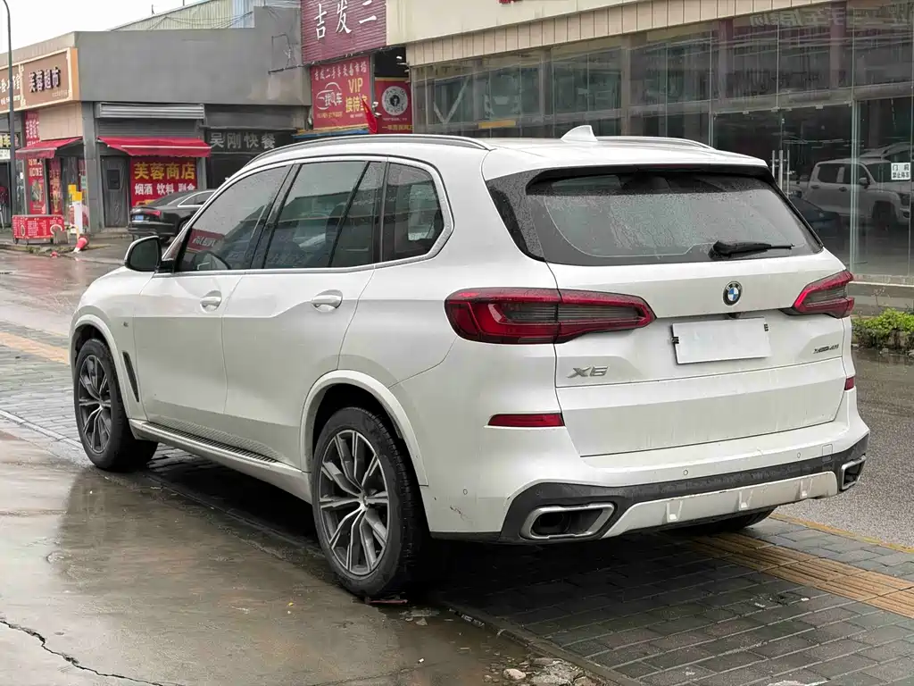 BMW X5 (Import) — миниатюра 7