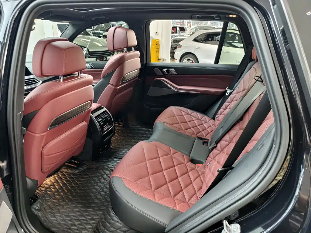 BMW X5 2022 xDrive 40Li M Sport