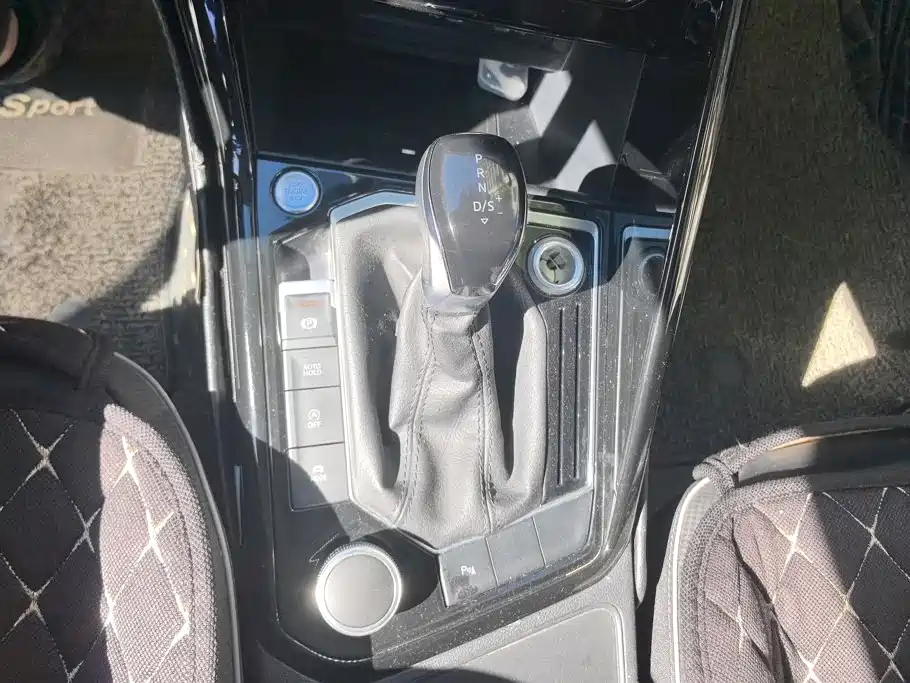 Volkswagen X — миниатюра 16