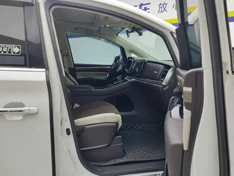 GAC Motor Trumpchi M8 — миниатюра 8