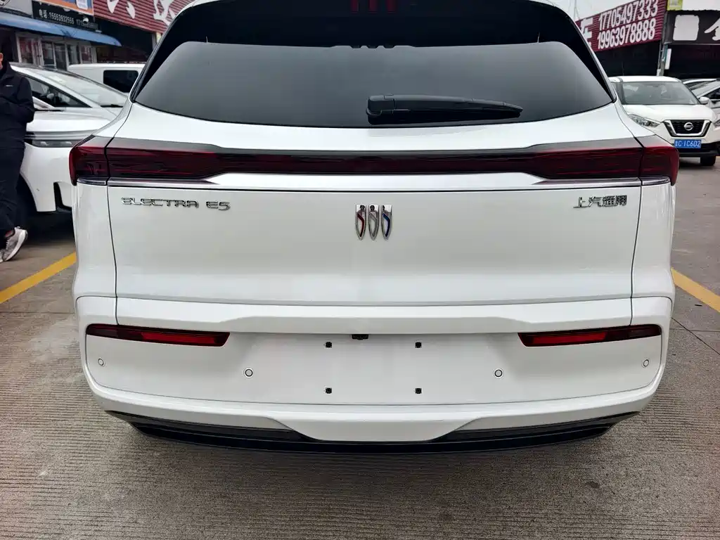 Buick E5 — миниатюра 15