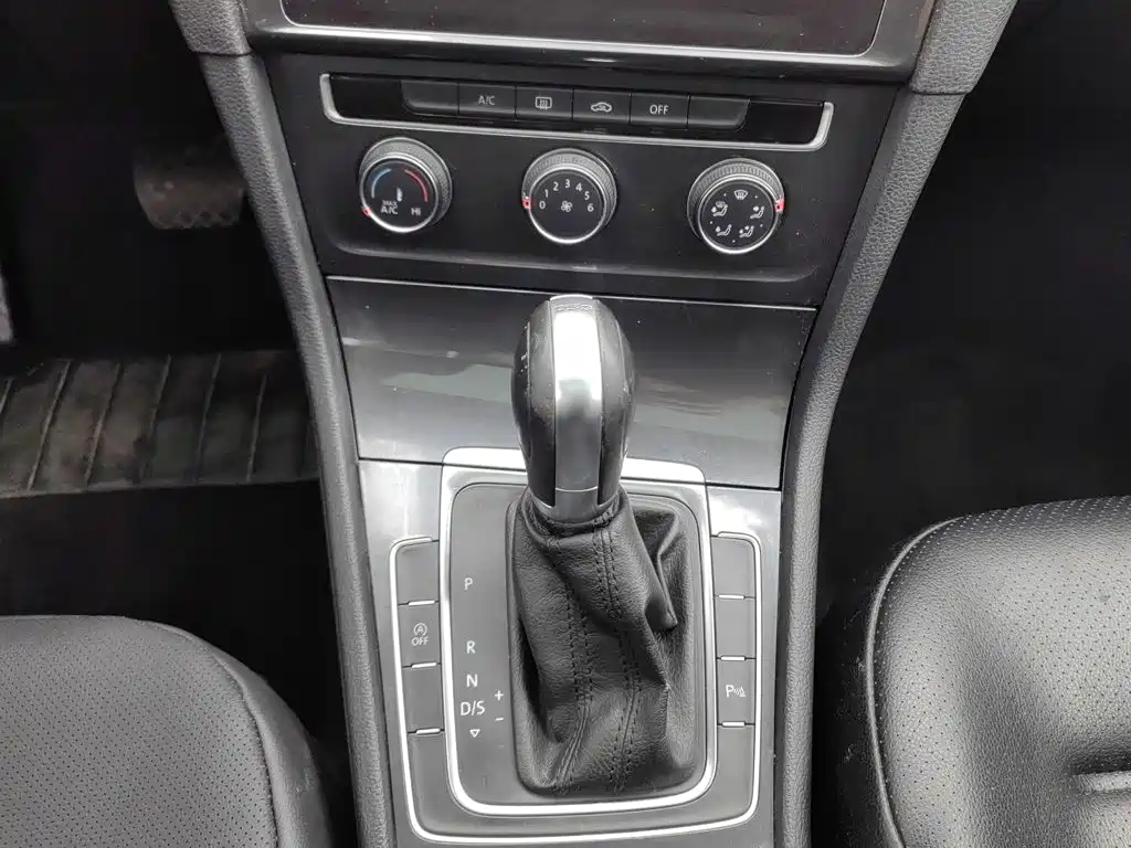 Volkswagen Golf (Import) — миниатюра 13