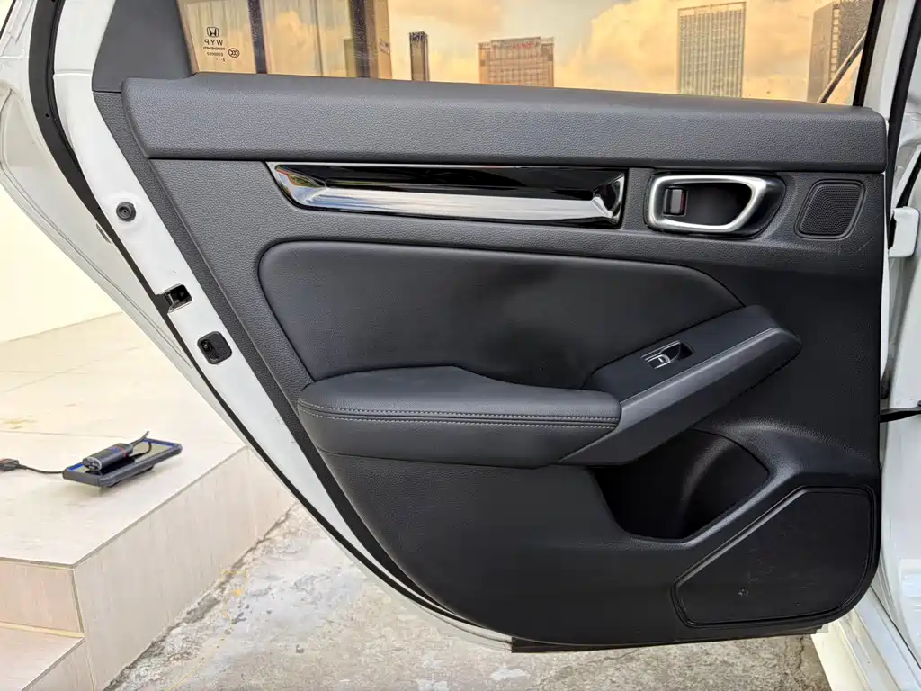 Honda Civic — миниатюра 16