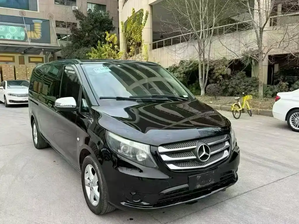 MERCEDES-BENZ VITO