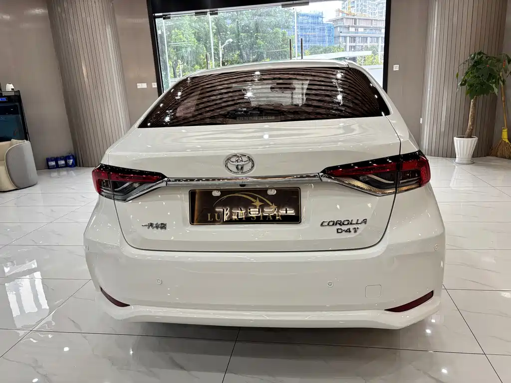 Toyota Corolla — миниатюра 4