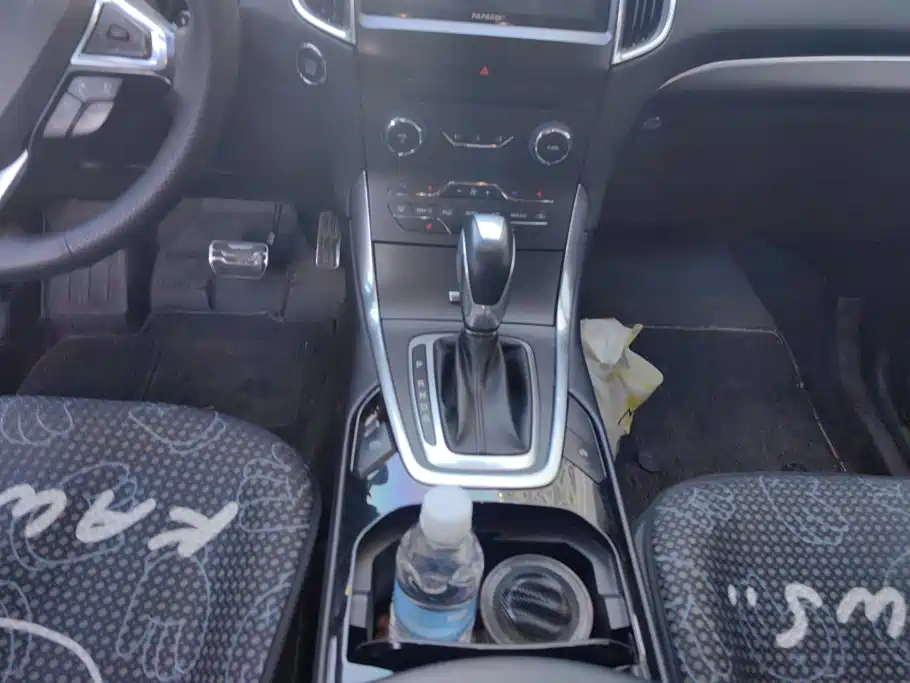 Ford Edge — миниатюра 16