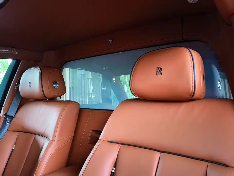 Rolls-Royce Phantom — миниатюра 22